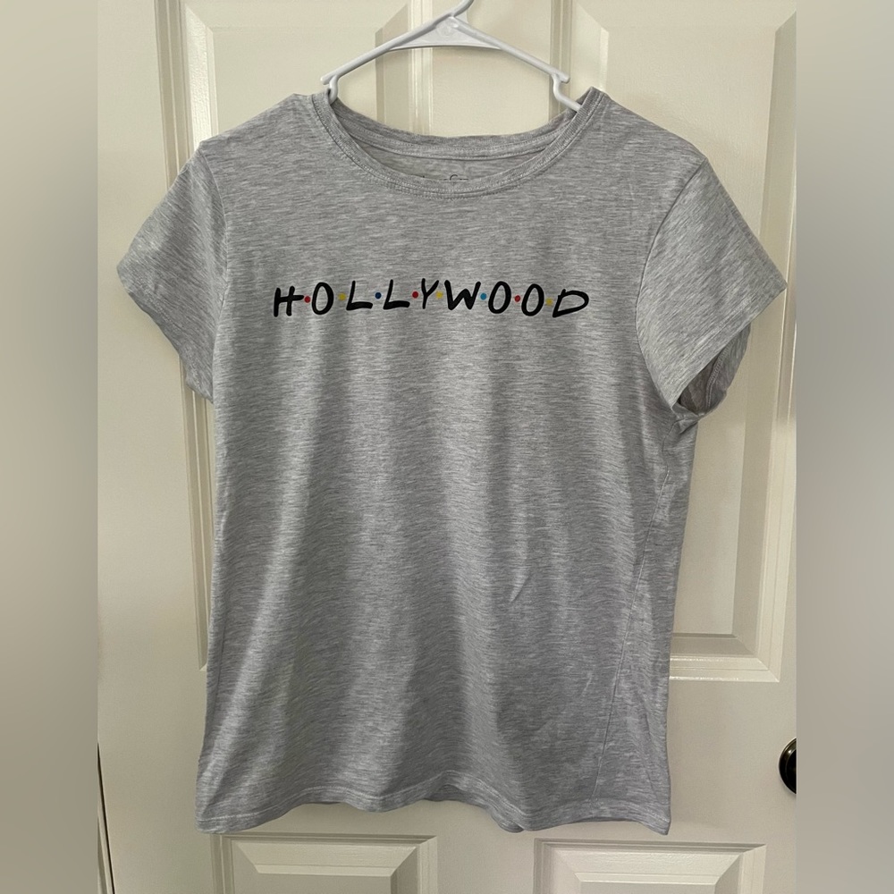 Women’s XL (fits like a Junior) Hollywood T-shirt